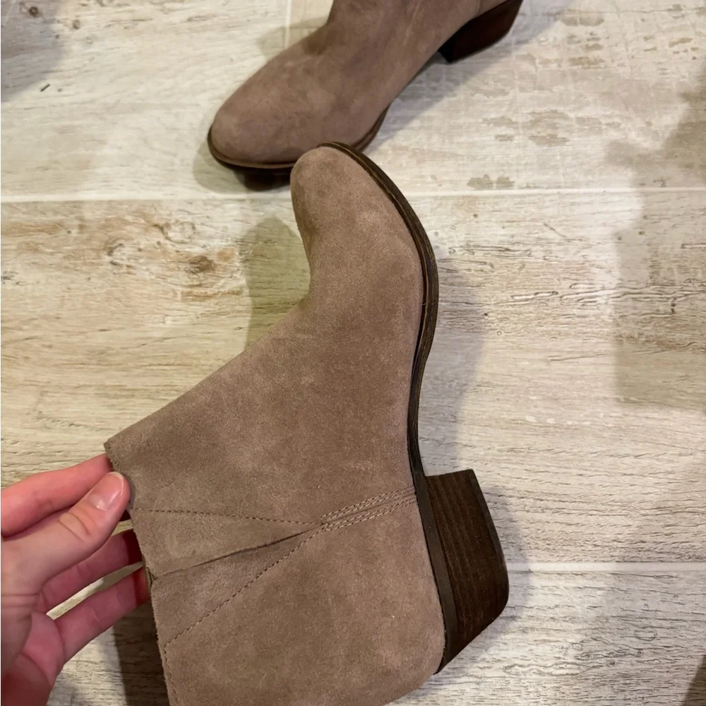 Lucky Brand Brown Suede Slip On Ankle Booties Size 8.5